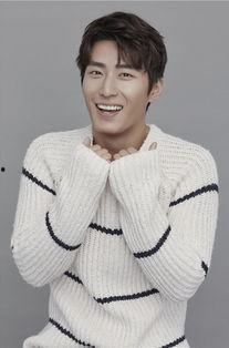 芳华骁个人资料,才华横溢的年轻艺术家，用镜头讲述时代故事