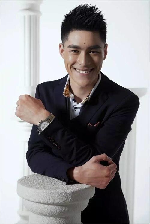 丁旭个人资料,才华横溢的青年才俊，事业与人生的双丰收